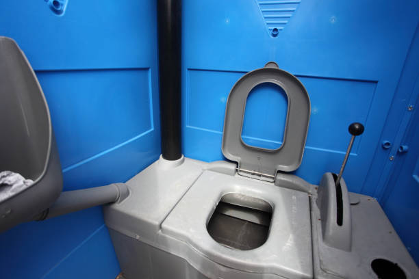 Portable restroom solutions in Village Of Four Seasons, MO